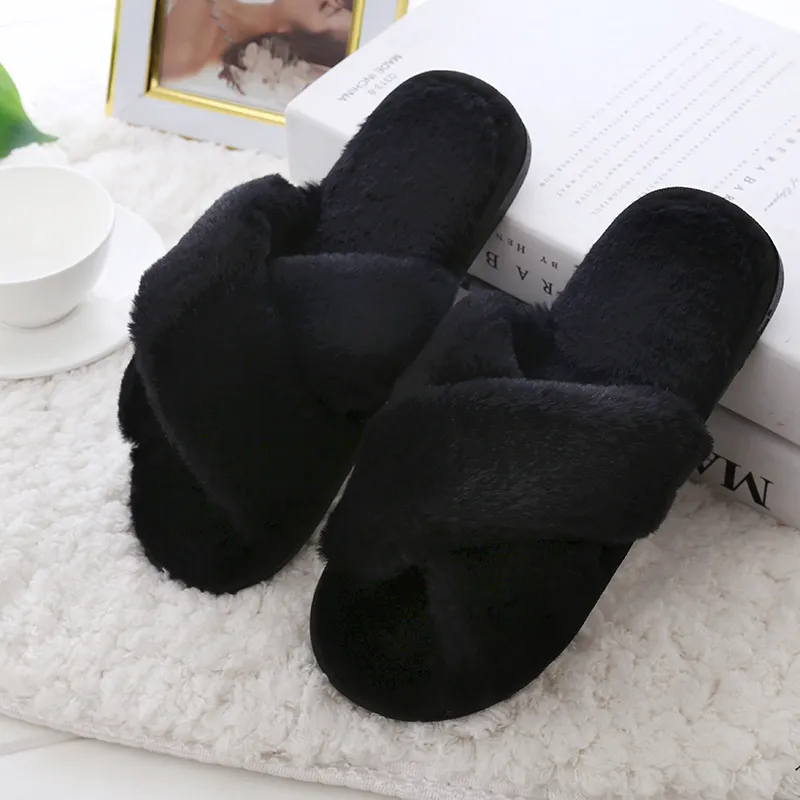 2021 New Criss Cross Fluffy Slippers for Ladies with Flat Flops and Plush Slippers
