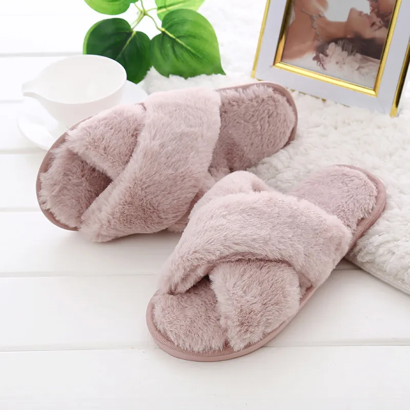 2021 New Criss Cross Fluffy Slippers for Ladies with Flat Flops and Plush Slippers