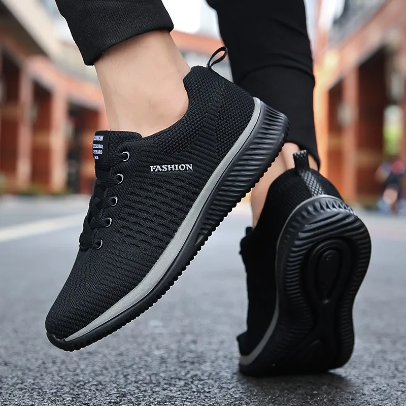 Cheap Mens Breathable Mesh Sports Shoes Fashion Casual Running Shoes, Comfortable Wear-Resistant and Non-Slip Man Outdoor Sneaker Shoes